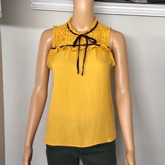 Active USA Tops - Active USA blouse